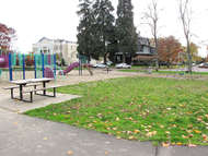 Central_park_playground_a